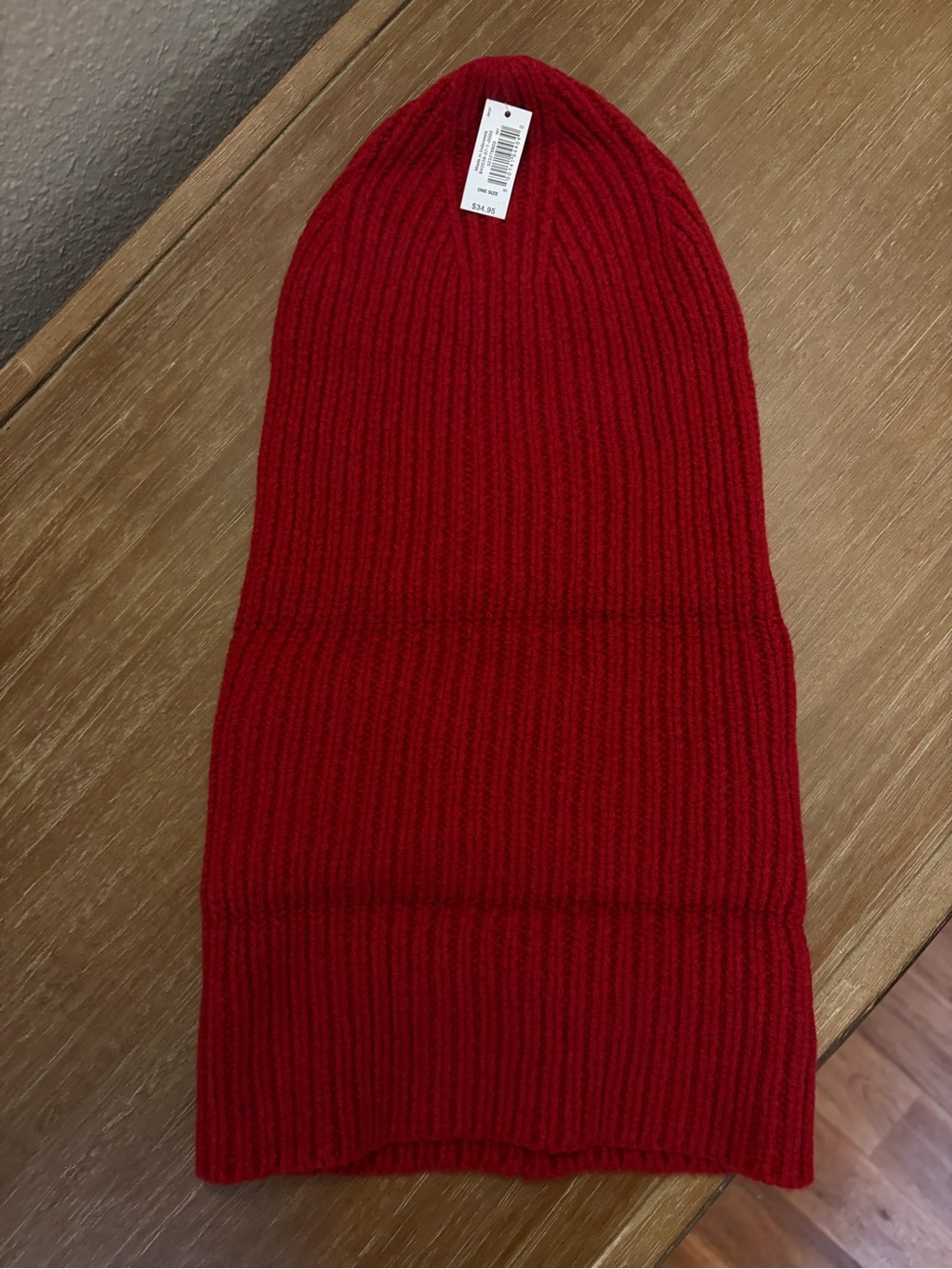 GAP Red Ribbed Cuffed Beanie - Picture 7 of 7